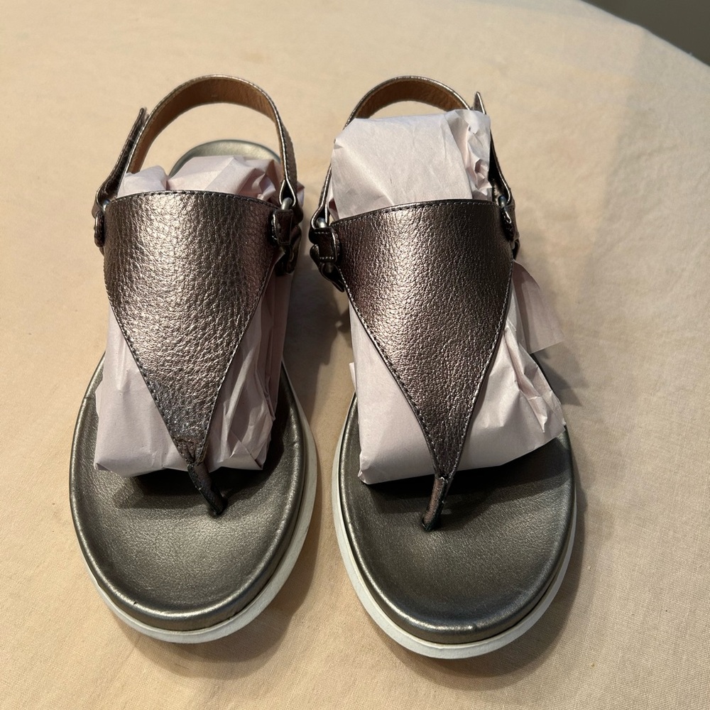 Women’s Sofft slingback thong sandals - 7.5
